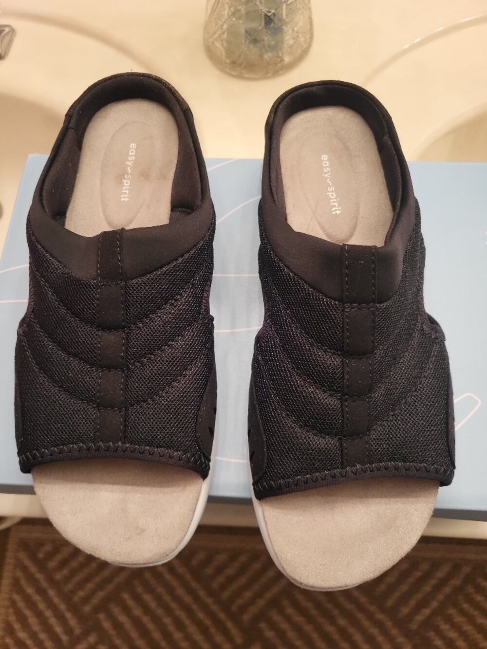 NWT Easy Spirit Traciee 2 Black Slip On Comfort Sandals 8.5M